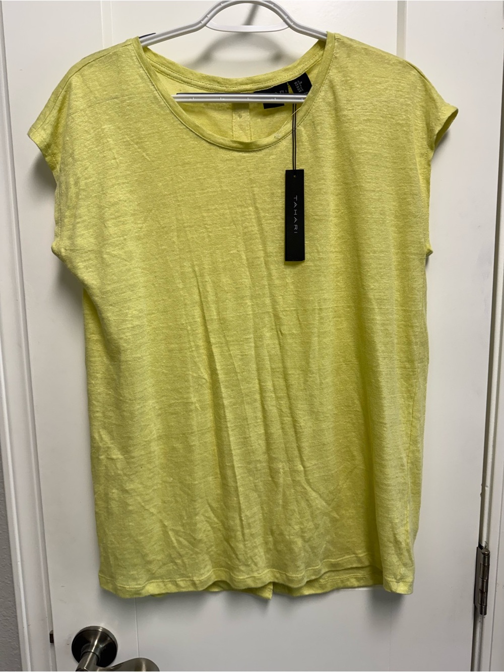 NWT Tahari Bright Lemon Short Sleeve Linen-Blend Top